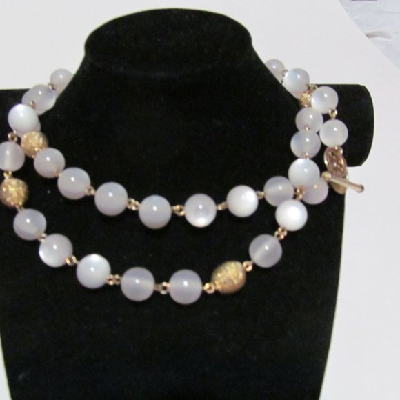 Rare Crown Trifari moonstone bead necklace signed - Picture 1 of 4